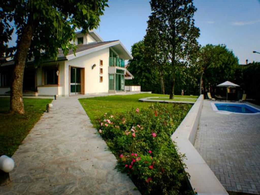 Villa Magnolie Corbetta Exteriör bild